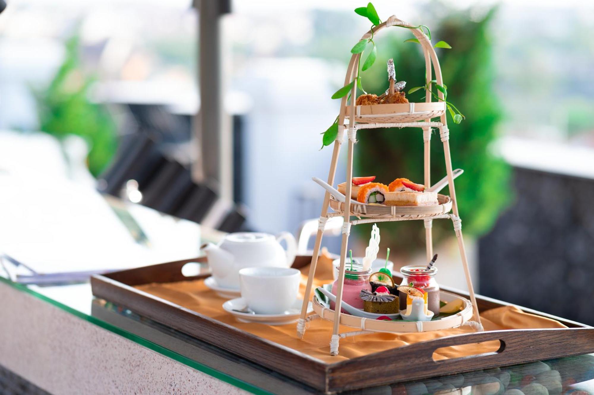Bel Marina Hoi An Resort Екстериор снимка Afternoon tea at the Mandarin Oriental, Bangkok